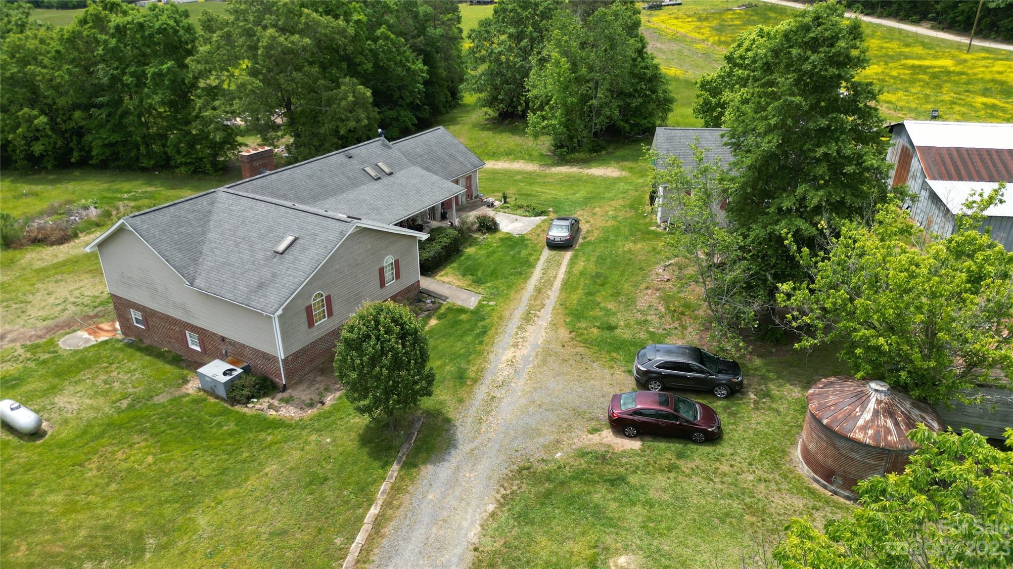 960 Dutch Road Mount Pleasant, NC 28124 - Photo 5 of 26 Gallery Image 5