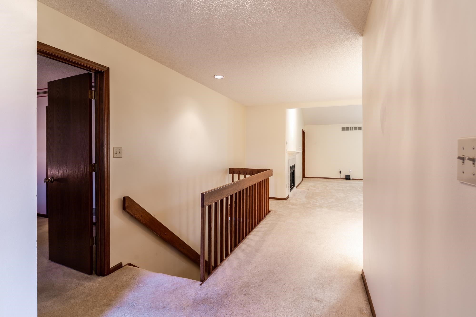 2827 Ridge Valley Drive Fort Wayne, IN 46804 - Photo 14 of 27 Gallery Image 14