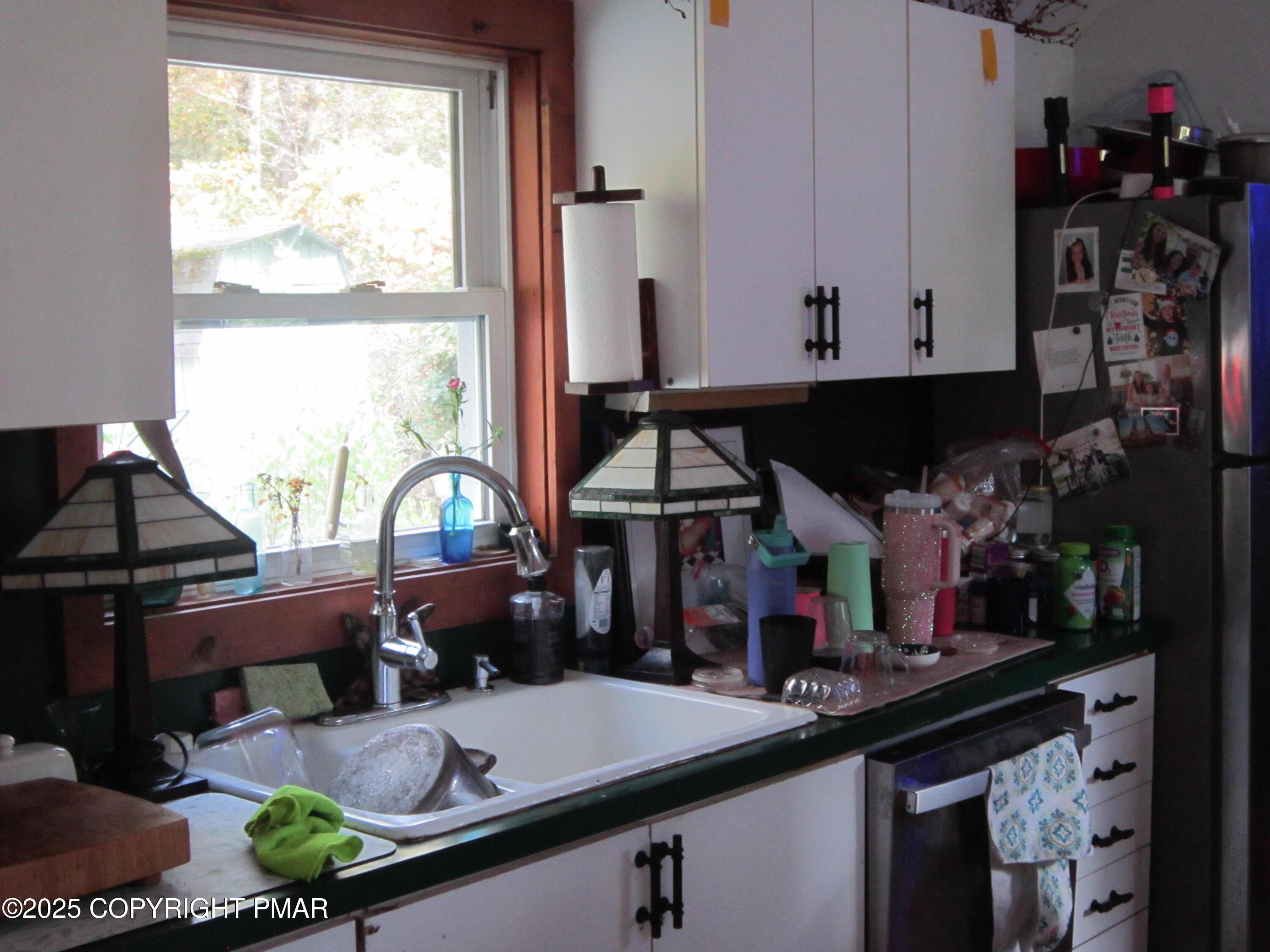 642 Tulip Tree Lane Cresco, PA 18326 - Photo 3 of 40 KITCHEN