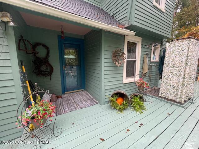 642 Tulip Tree Lane Cresco, PA 18326 - Photo 33 of 47 ENTRYWAY CLOSEUP