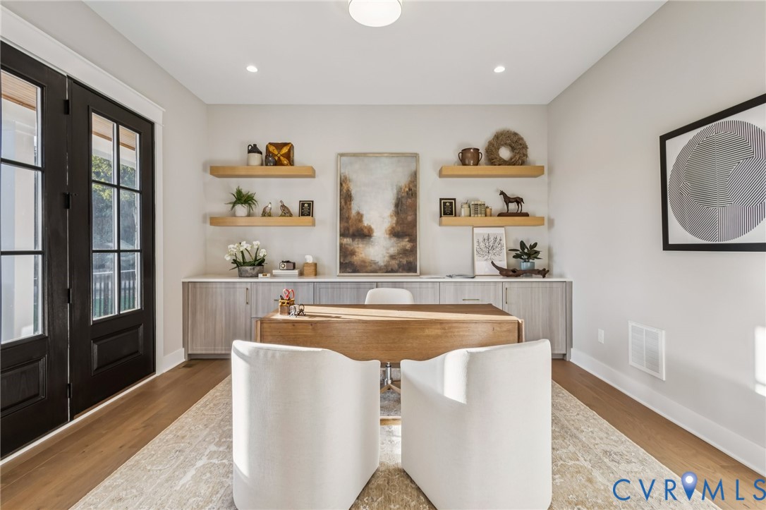 2 Rock Canyon Road Beaverdam, VA 23015 - Photo 10 of 31 a room with table and window