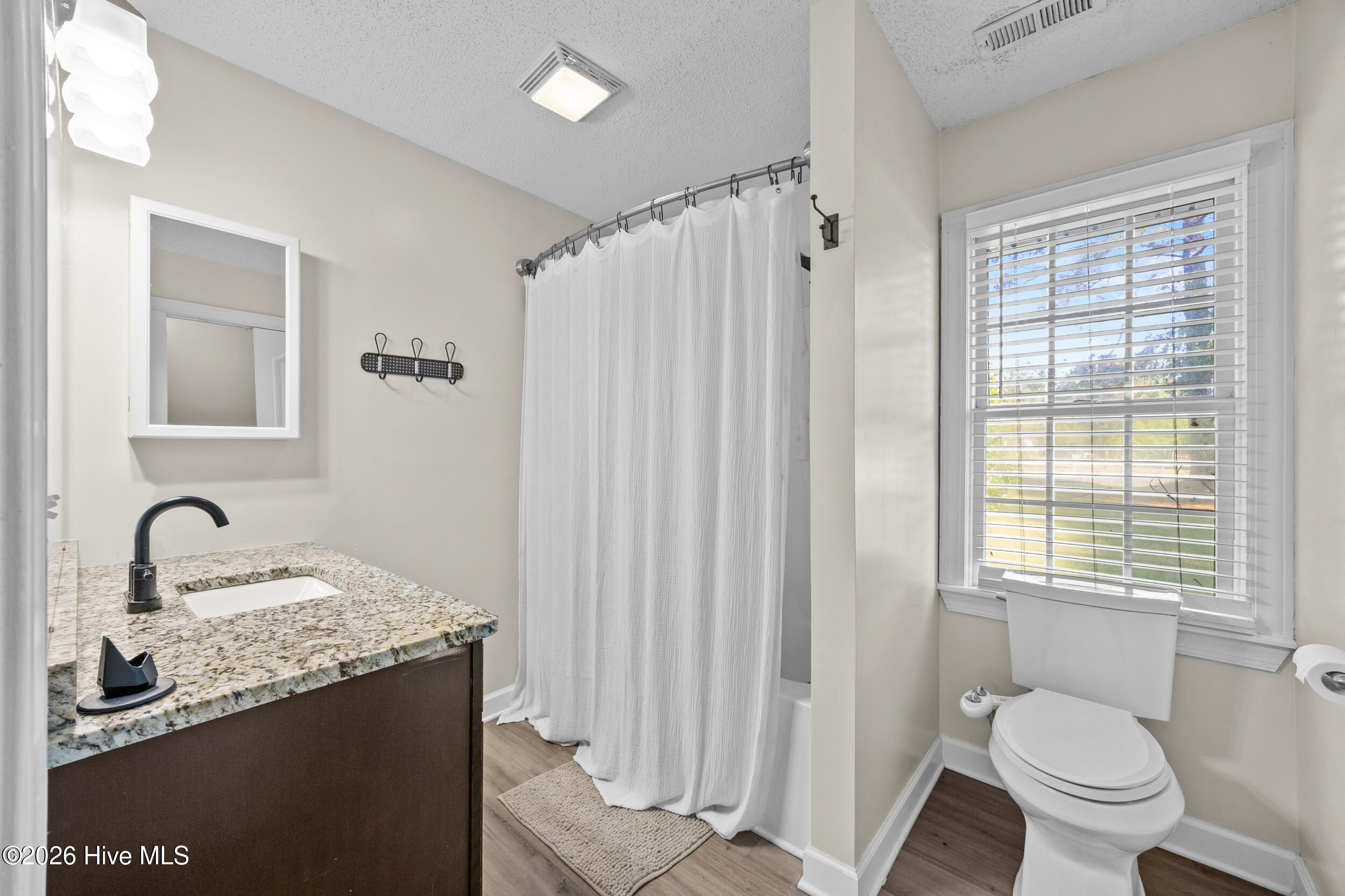 487 Fowler Manning Road Richlands, NC 28574 - Photo 17 of 35 8_bathroom