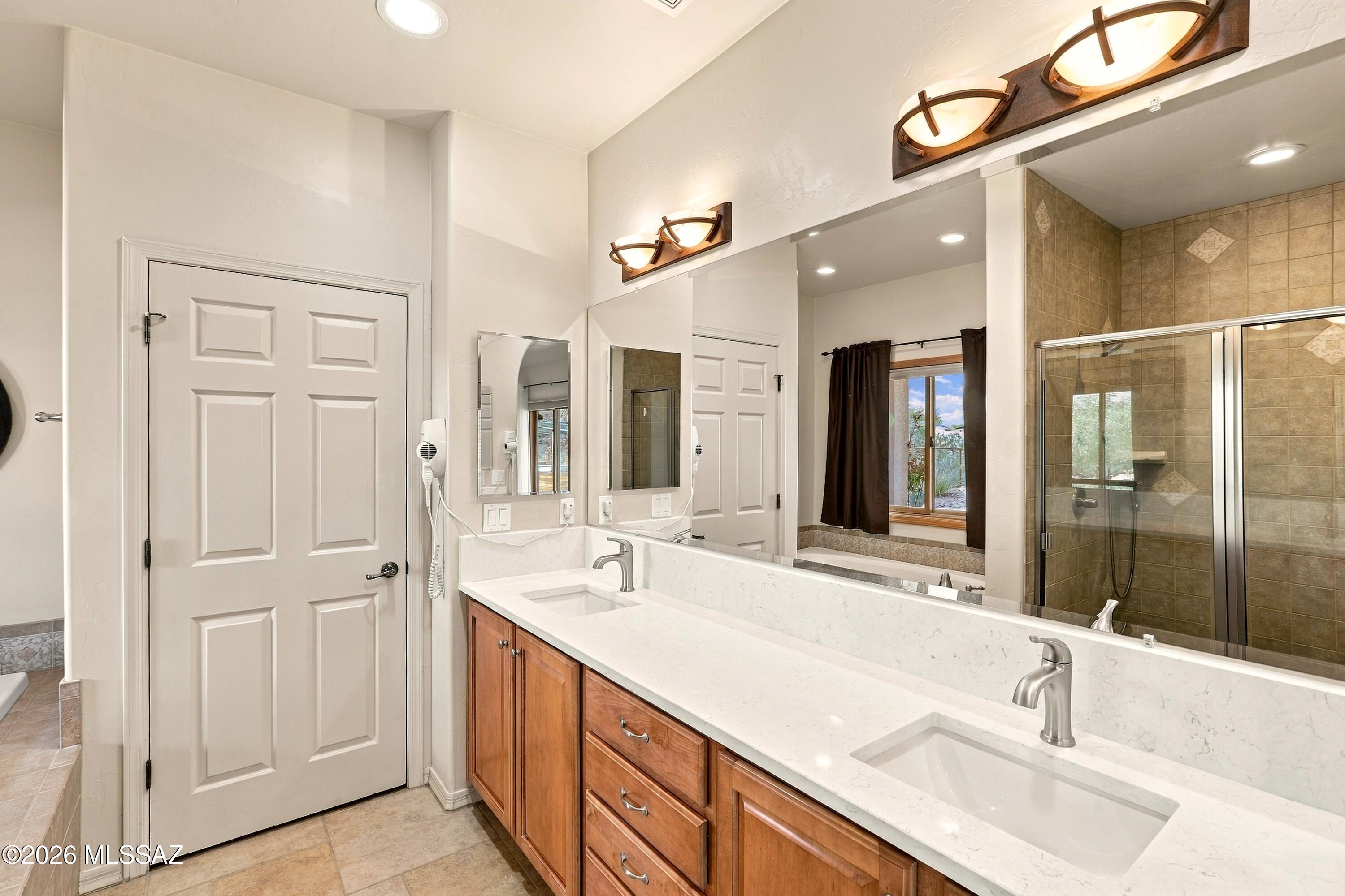 160 Sharon Road Vail, AZ 85641 - Photo 10 of 24 PRIMARY BATH