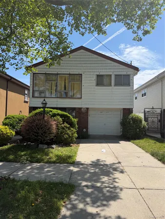 $899,000 | 160-07 87th Street | Rockwood Park