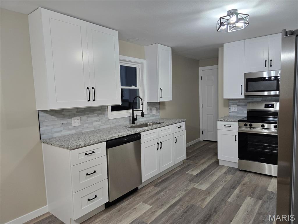 7304 Montclair Avenue Godfrey, IL 62035 - Photo 8 of 21