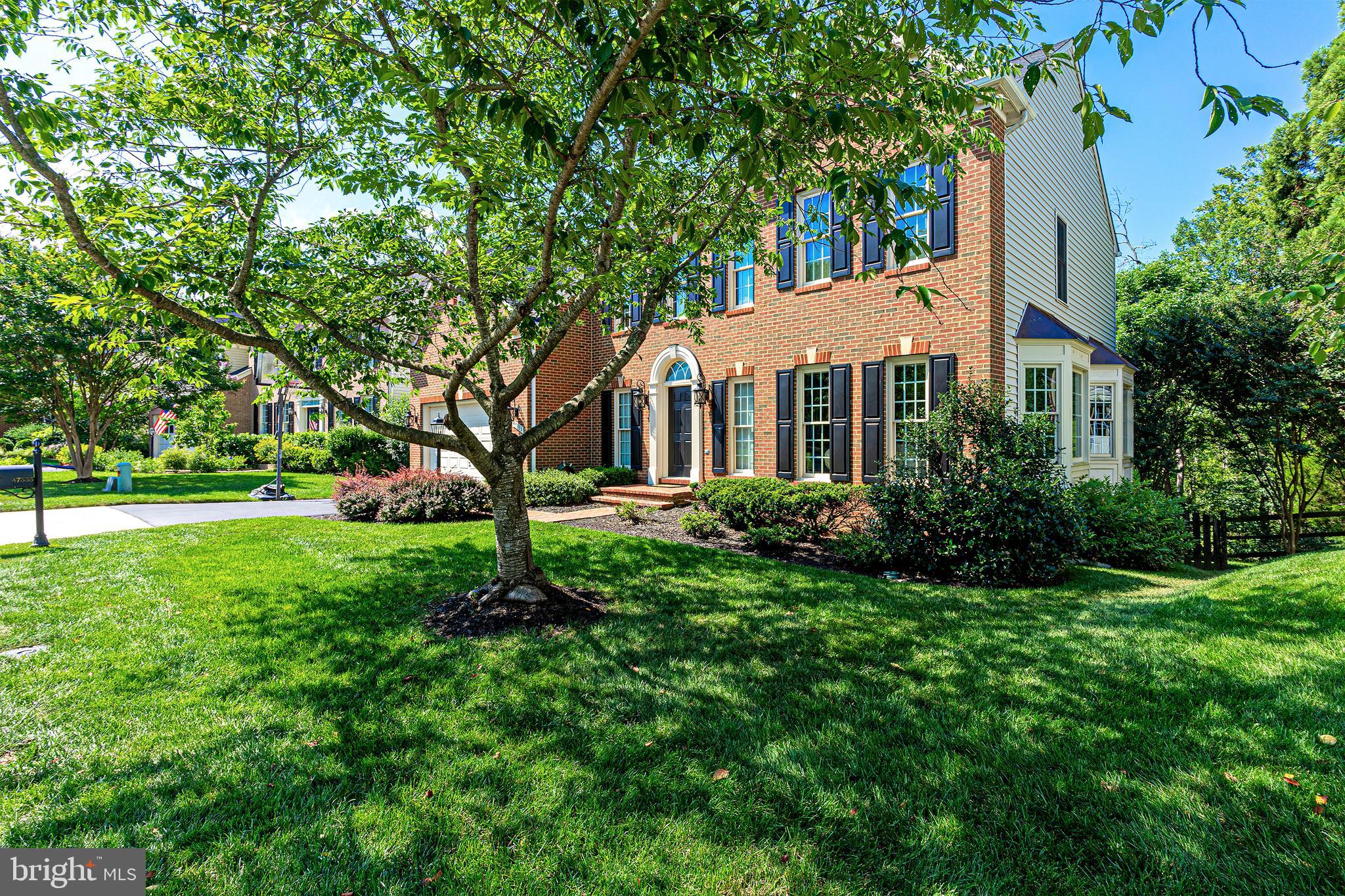 47333 Middle Bluff Place Sterling, VA 20165 - Photo 2 of 43