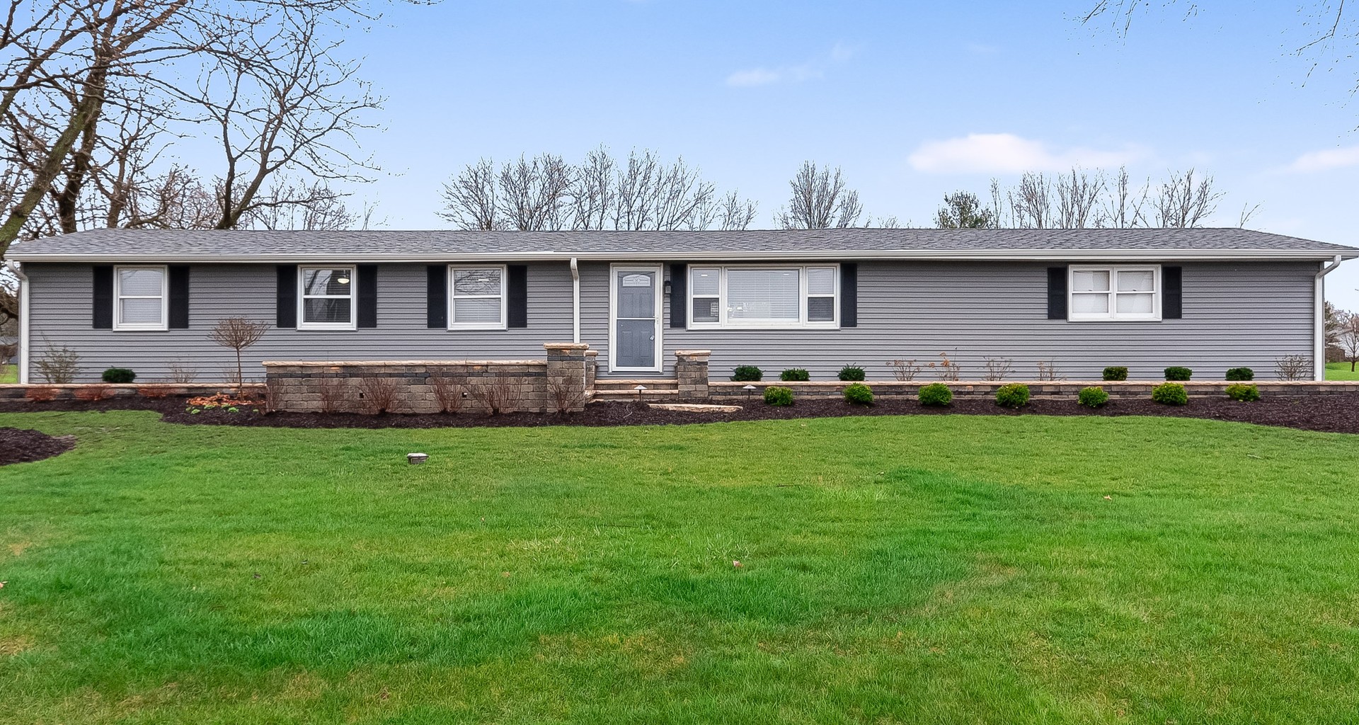 2410 Collins Road Oswego, IL 60543 - Photo 1 of 25 Gallery Image 1
