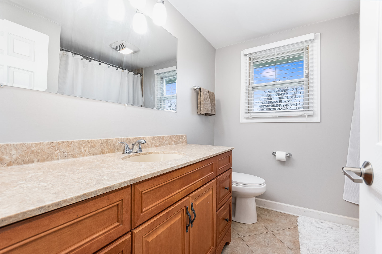2410 Collins Road Oswego, IL 60543 - Photo 17 of 25 Gallery Image 17