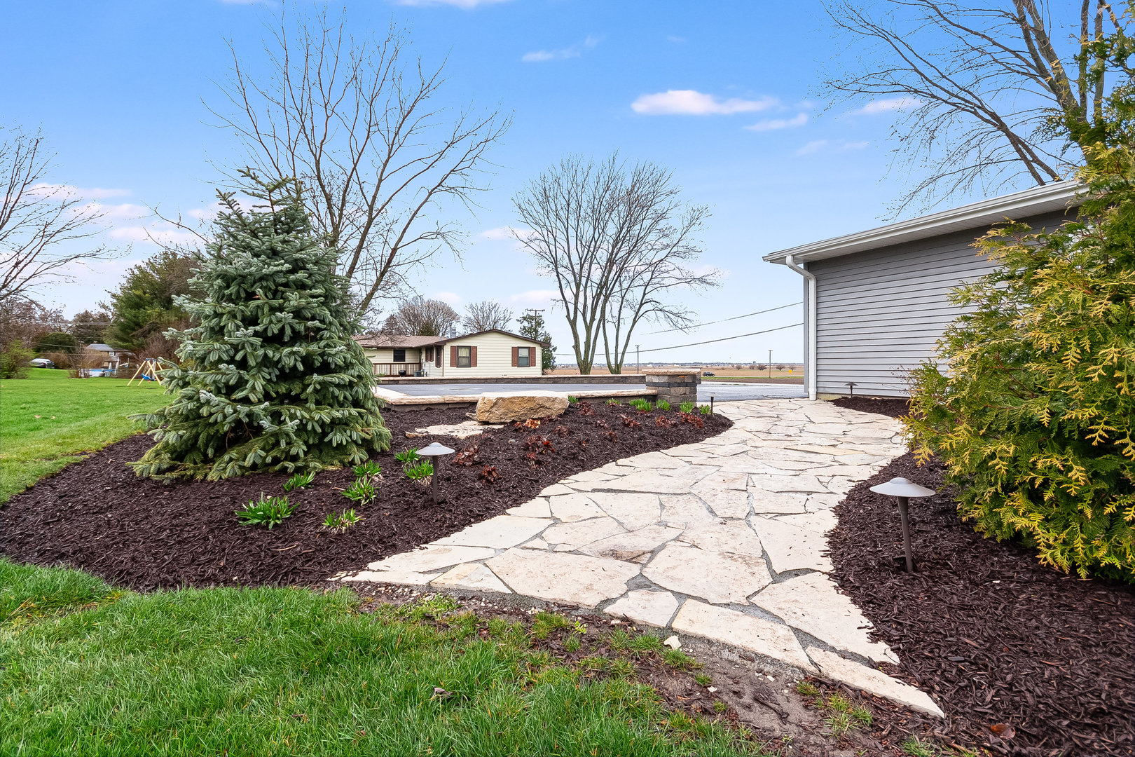 2410 Collins Road Oswego, IL 60543 - Photo 20 of 25 Gallery Image 20