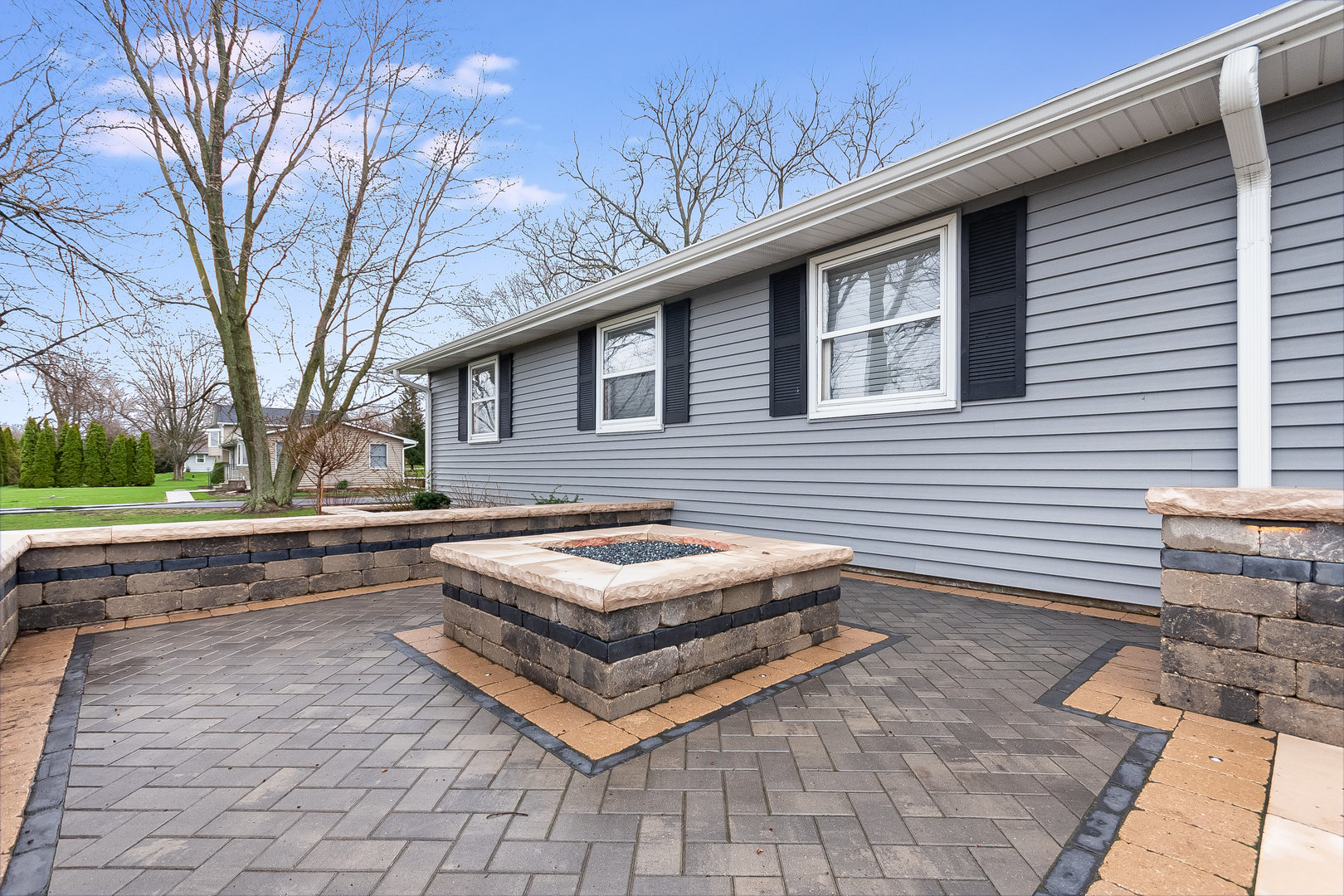 2410 Collins Road Oswego, IL 60543 - Photo 4 of 25 Gallery Image 4
