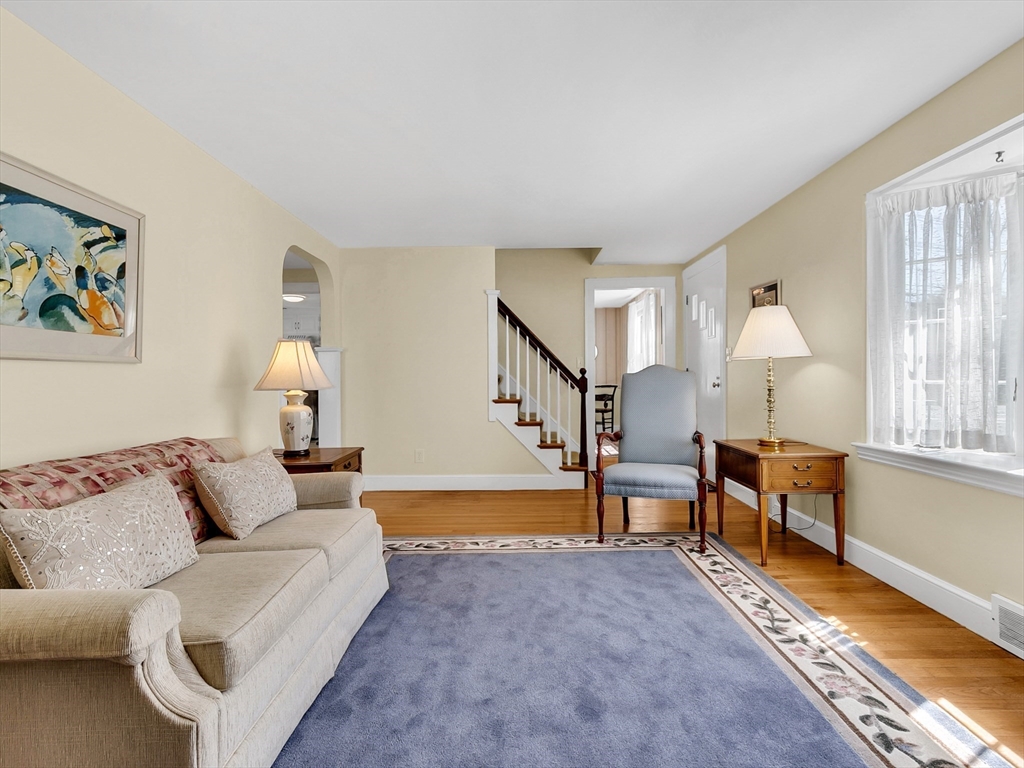 16 Mildred Road Danvers, MA 01923 - Photo 4 of 27