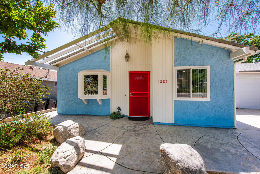 1889 Sequoia Avenue Simi Valley, CA 93063 - Photo 2 of 21