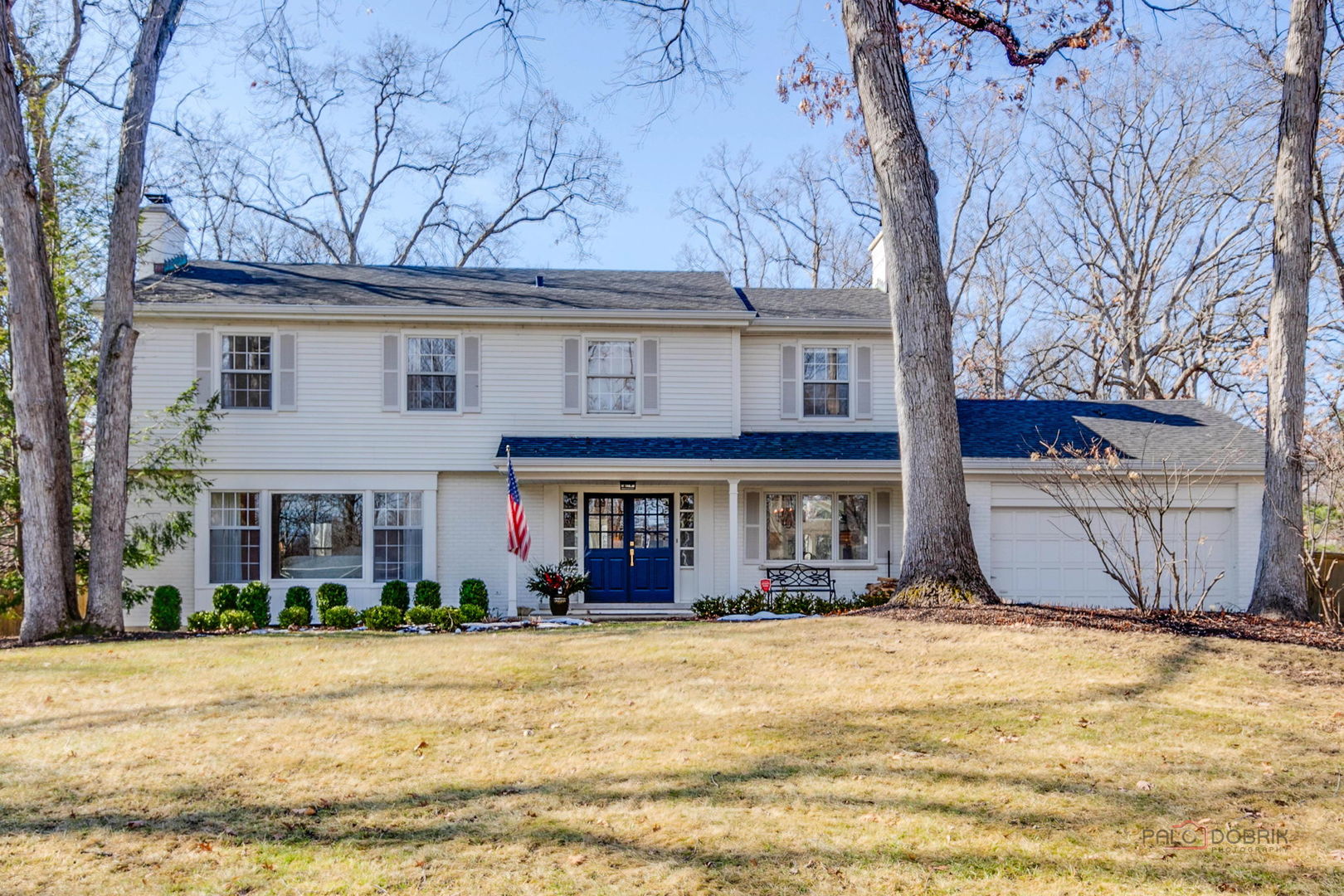 890 Cherokee Road Lake Forest, IL 60045 - Photo 1 of 52