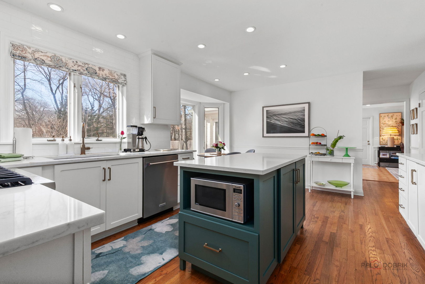 890 Cherokee Road Lake Forest, IL 60045 - Photo 11 of 52