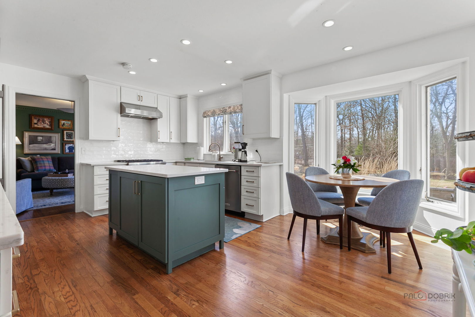 890 Cherokee Road Lake Forest, IL 60045 - Photo 13 of 52