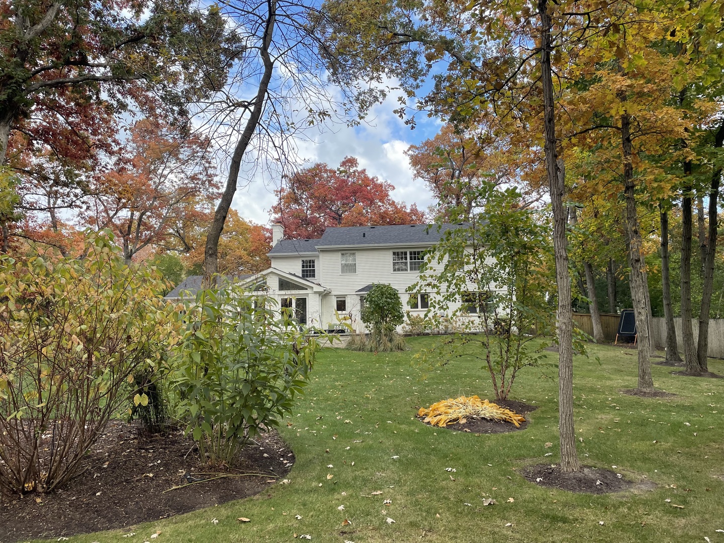 890 Cherokee Road Lake Forest, IL 60045 - Photo 3 of 52