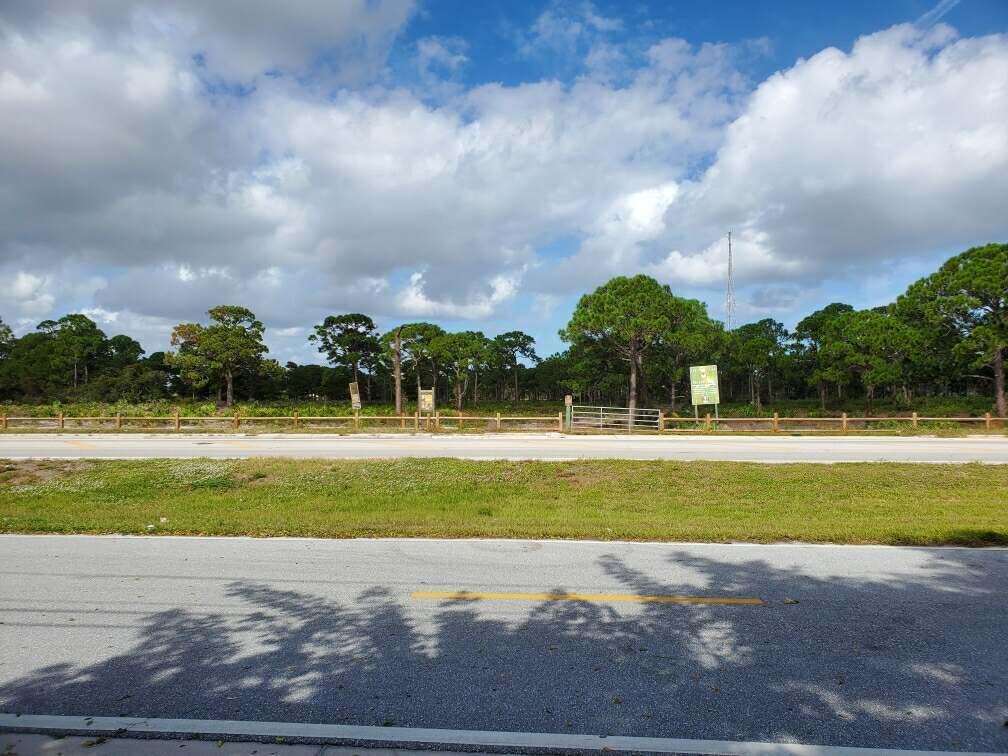 1433 Silver Beach Road Riviera Beach, FL 33404 - Photo 2 of 14 20231121211931334924000000-o