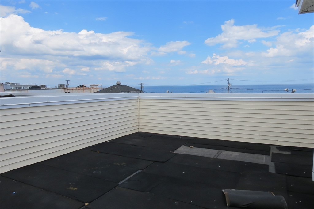 11 Railroad Avenue, Unit B5 Salisbury, MA 01952 - Photo 3 of 24