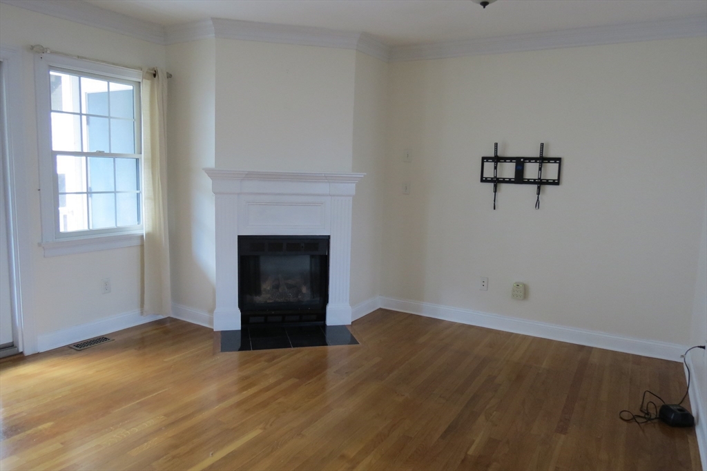 11 Railroad Avenue, Unit B5 Salisbury, MA 01952 - Photo 8 of 24