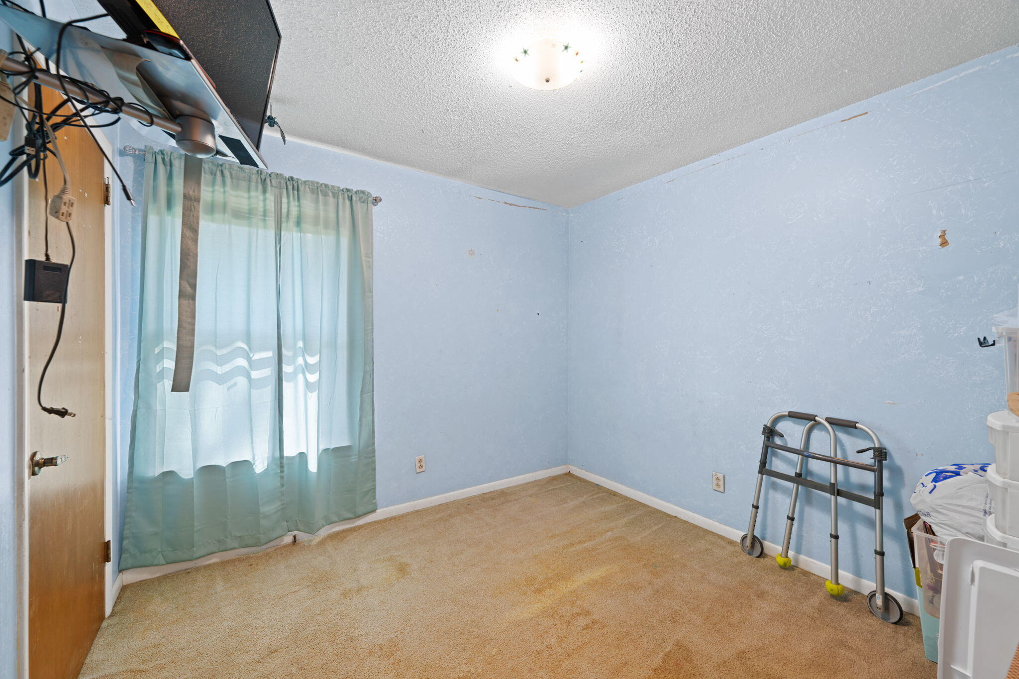 1045 Hillcrest Road Hixson, TN 37343 - Photo 14 of 46 Bedroom 1