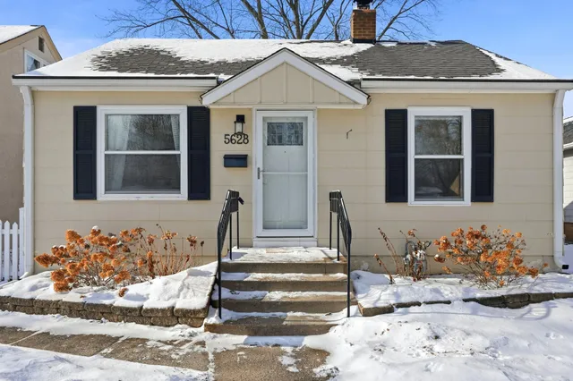 $389,900 | 5628 South 32nd Avenue, Minneapolis, MN 55417