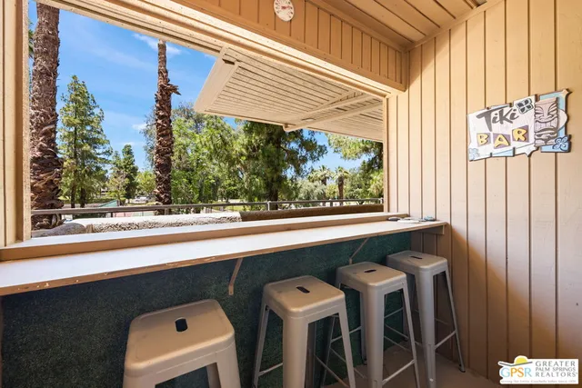 $1,750 | 575 North Villa Court, Unit 204, Palm Springs, CA 92262