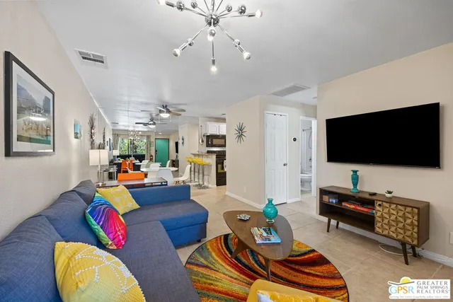 $1,750 | 575 North Villa Court, Unit 204, Palm Springs, CA 92262