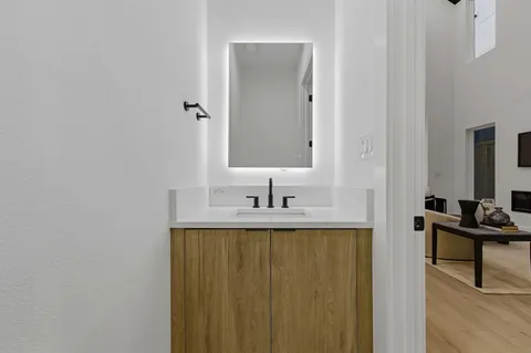 $599,900 | 815 Bayonne Street, Dallas, TX 75212