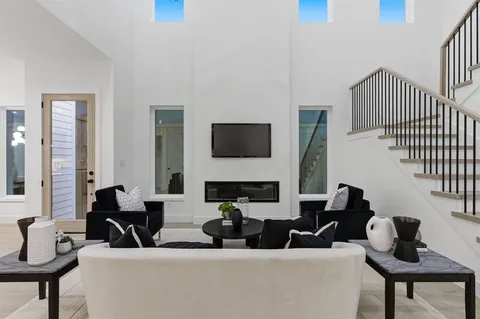 $599,900 | 815 Bayonne Street, Dallas, TX 75212