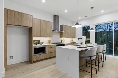 $599,900 | 815 Bayonne Street, Dallas, TX 75212