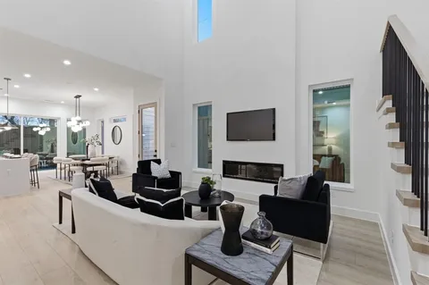 $599,900 | 815 Bayonne Street, Dallas, TX 75212