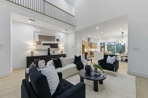 $599,900 | 815 Bayonne Street, Dallas, TX 75212