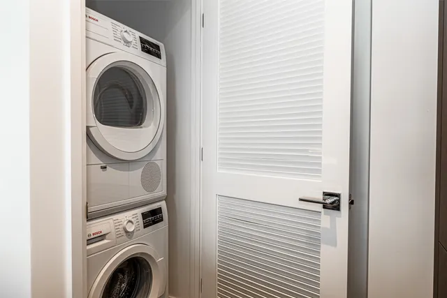 $408,400 | 1701 Hermann Drive, Unit 24A, Houston, TX 77004