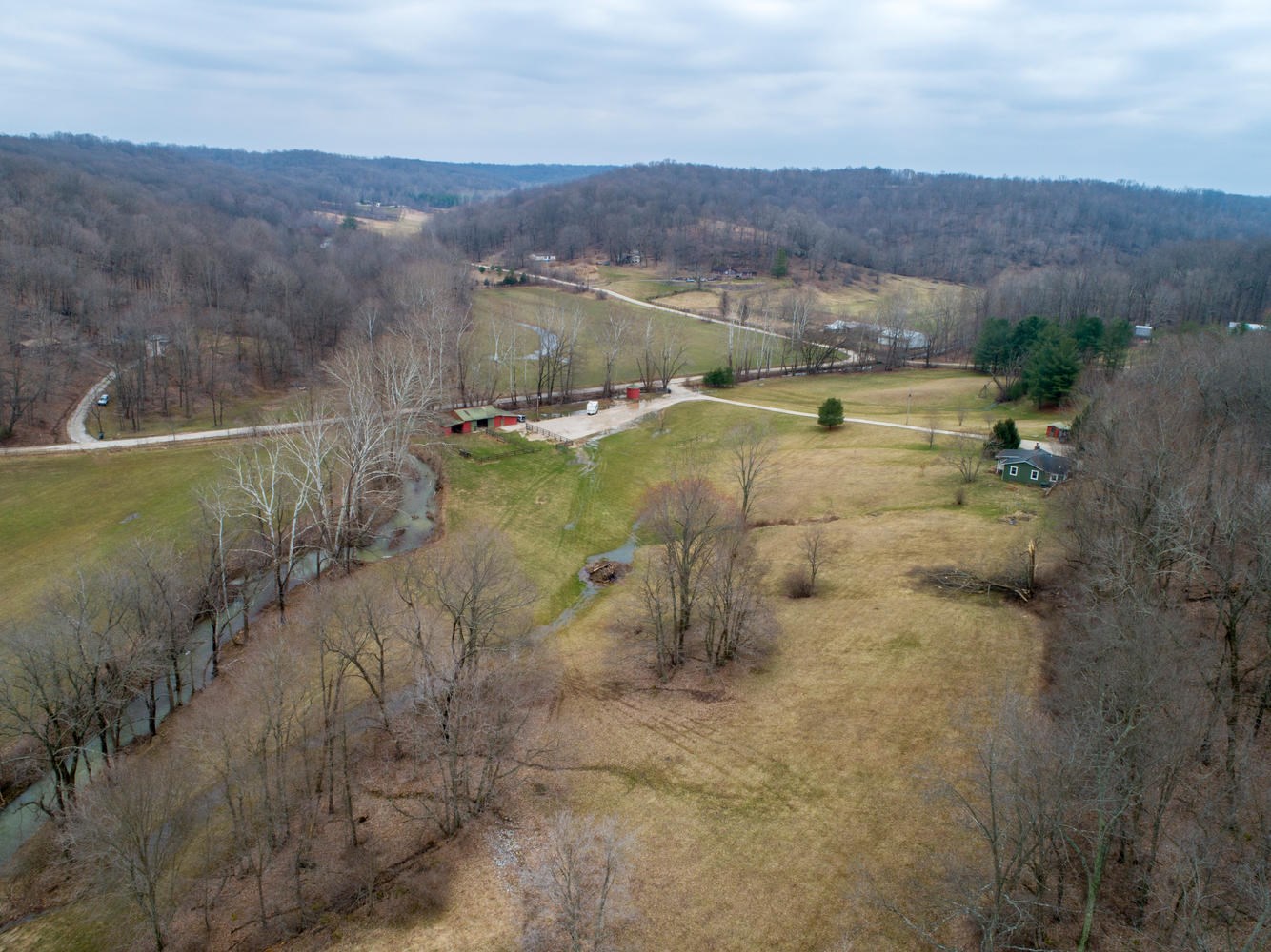 5282 Black Ankle Road Bloomfield, IN 47424 - Photo 9 of 36 Gallery Image 9