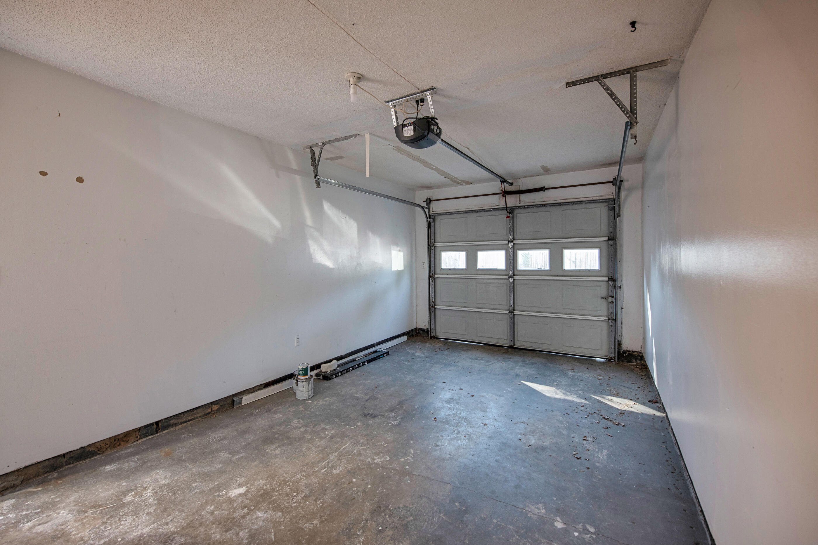 106 4th Avenue Shalimar, FL 32579 - Photo 25 of 29 a view of a garage