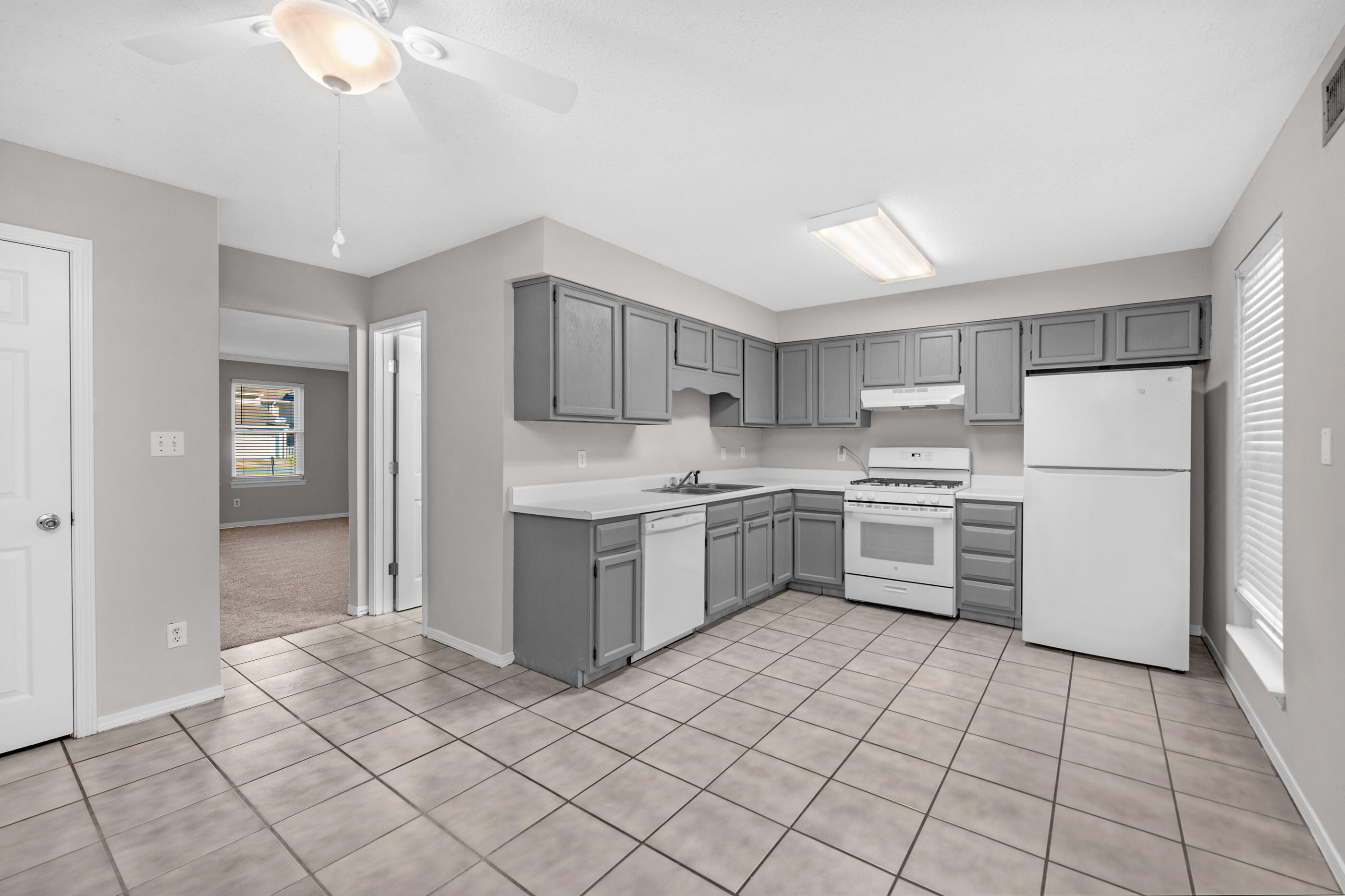 106 4th Avenue Shalimar, FL 32579 - Photo 5 of 29