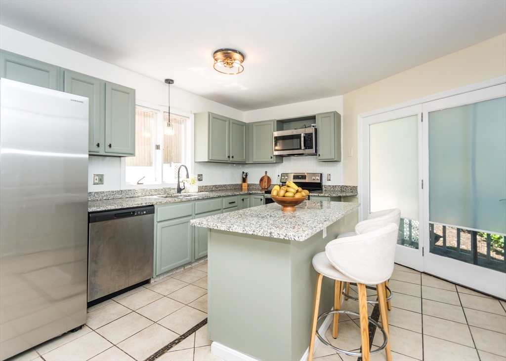 3 Mt Walley Road Waltham, MA 02451 - Photo 5 of 27