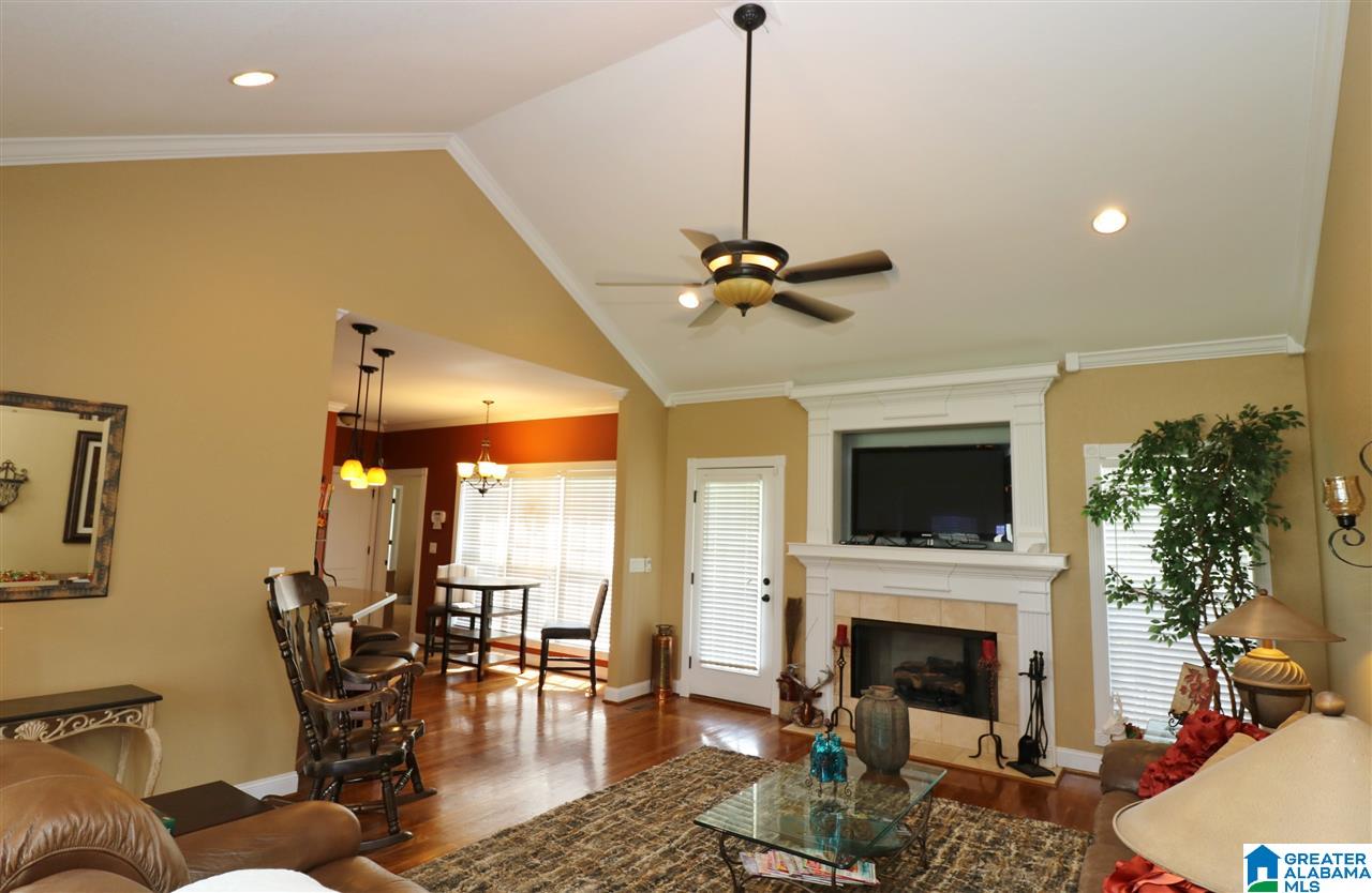216 Easy Street Anniston, AL 36207 - Photo 3 of 35