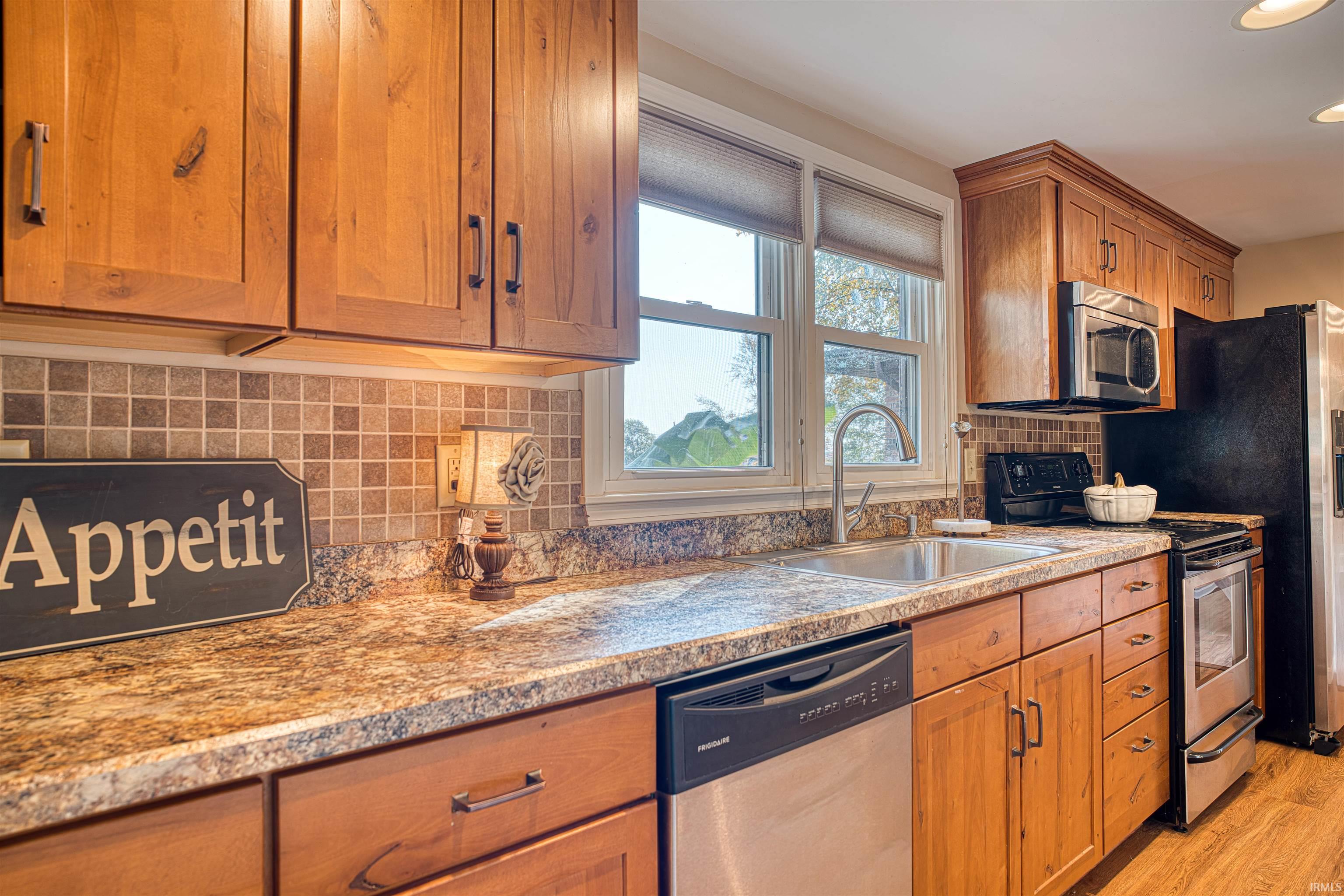 4555 West Martin Road Newburgh, IN 47630 - Photo 12 of 29 Gallery Image 12