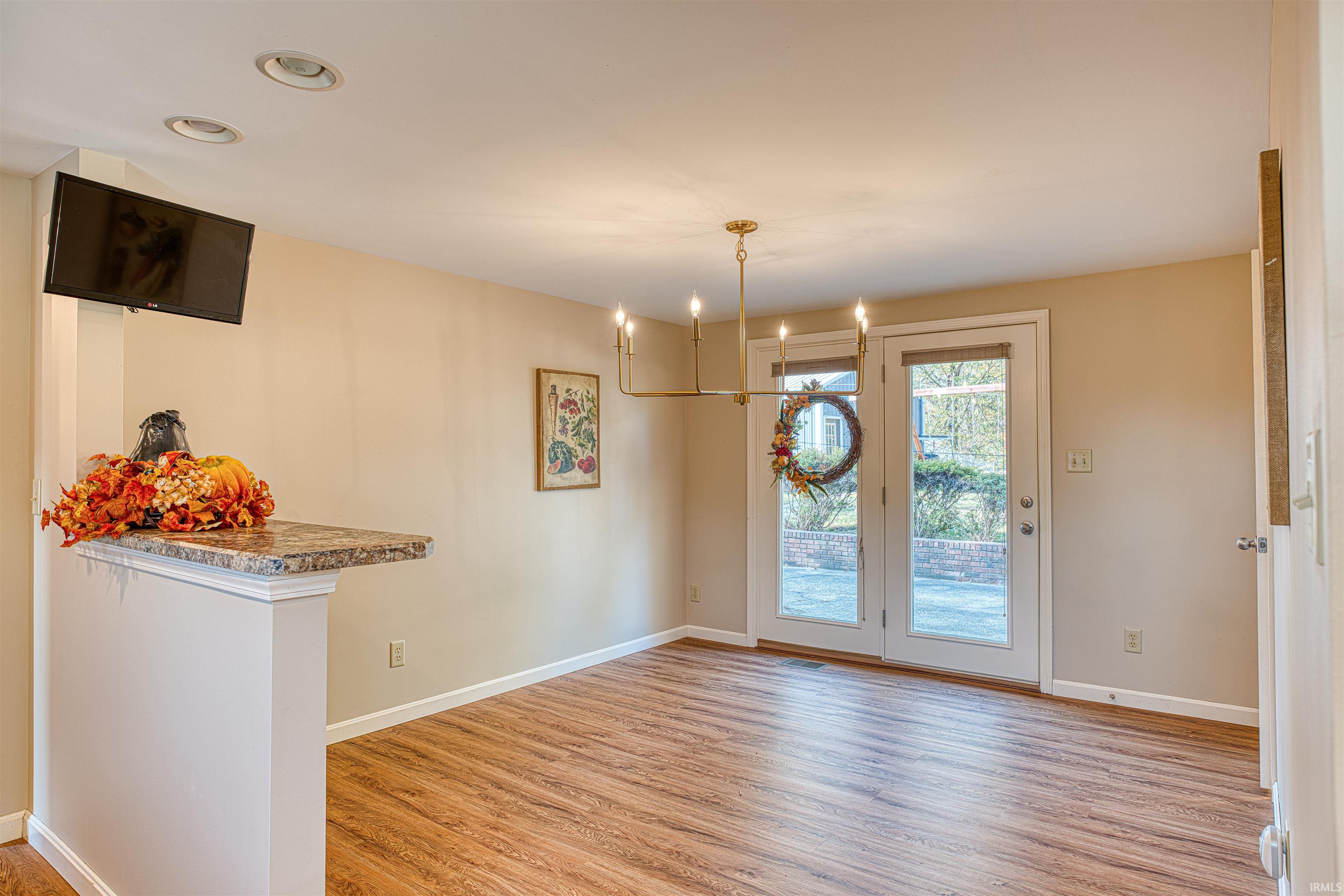 4555 West Martin Road Newburgh, IN 47630 - Photo 14 of 29 Gallery Image 14