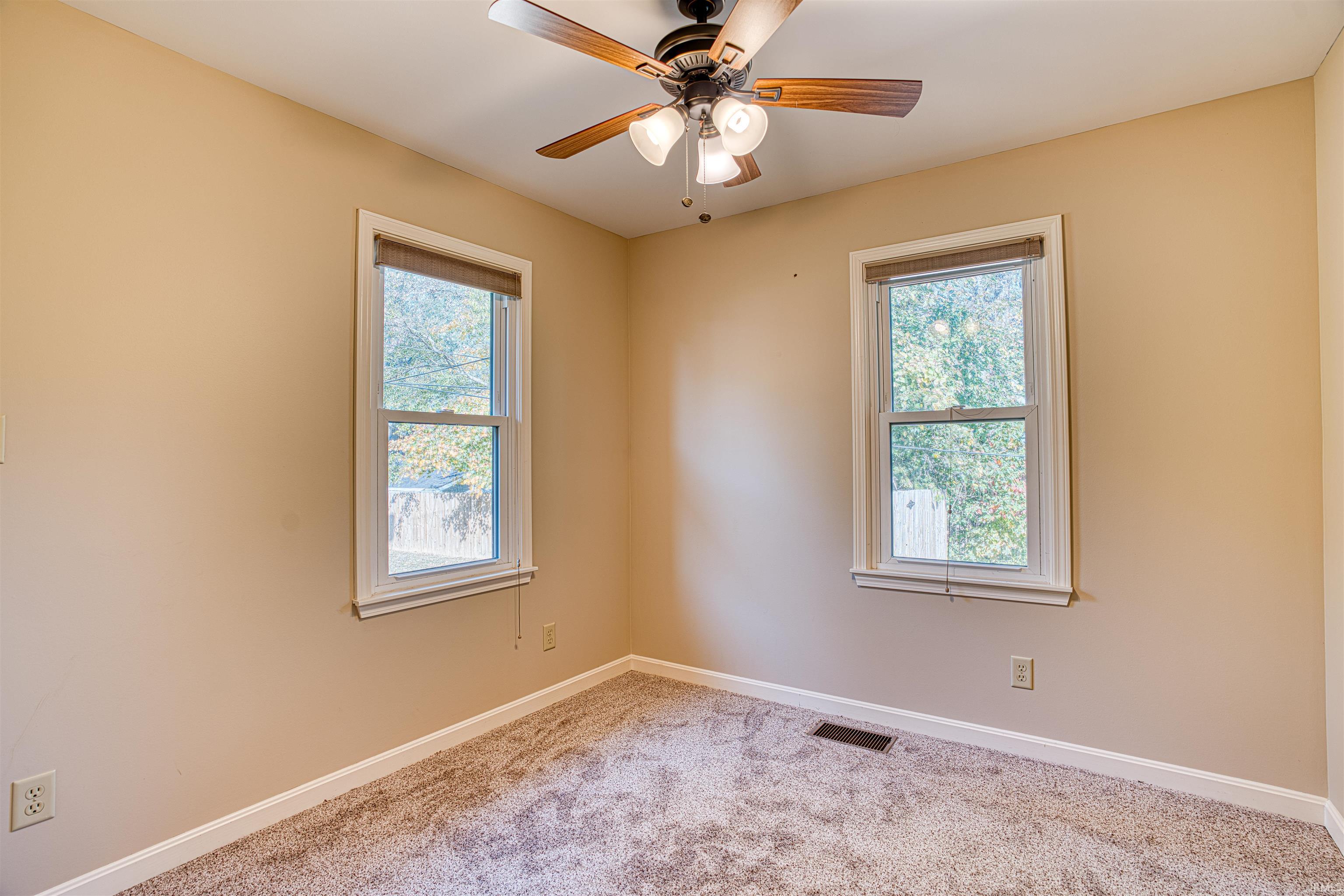 4555 West Martin Road Newburgh, IN 47630 - Photo 27 of 29 Gallery Image 27