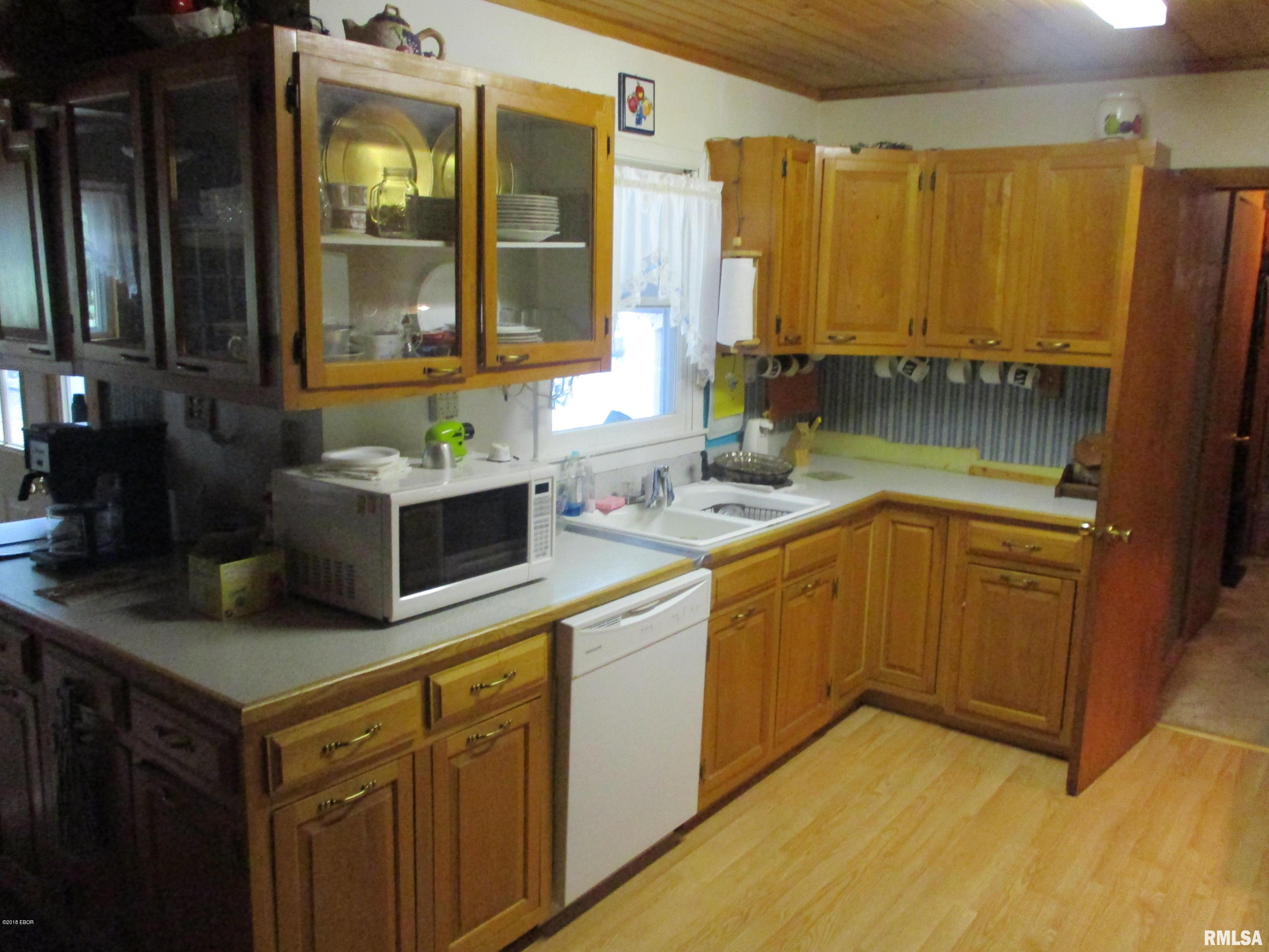 12524 South Park Road Benton, IL 62812 - Photo 15 of 42 Gallery Image 15