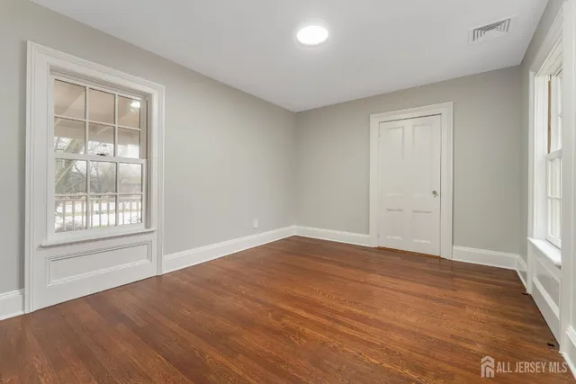 $2,500 | 100 Old Highway 28, Whitehouse Station, NJ 08889