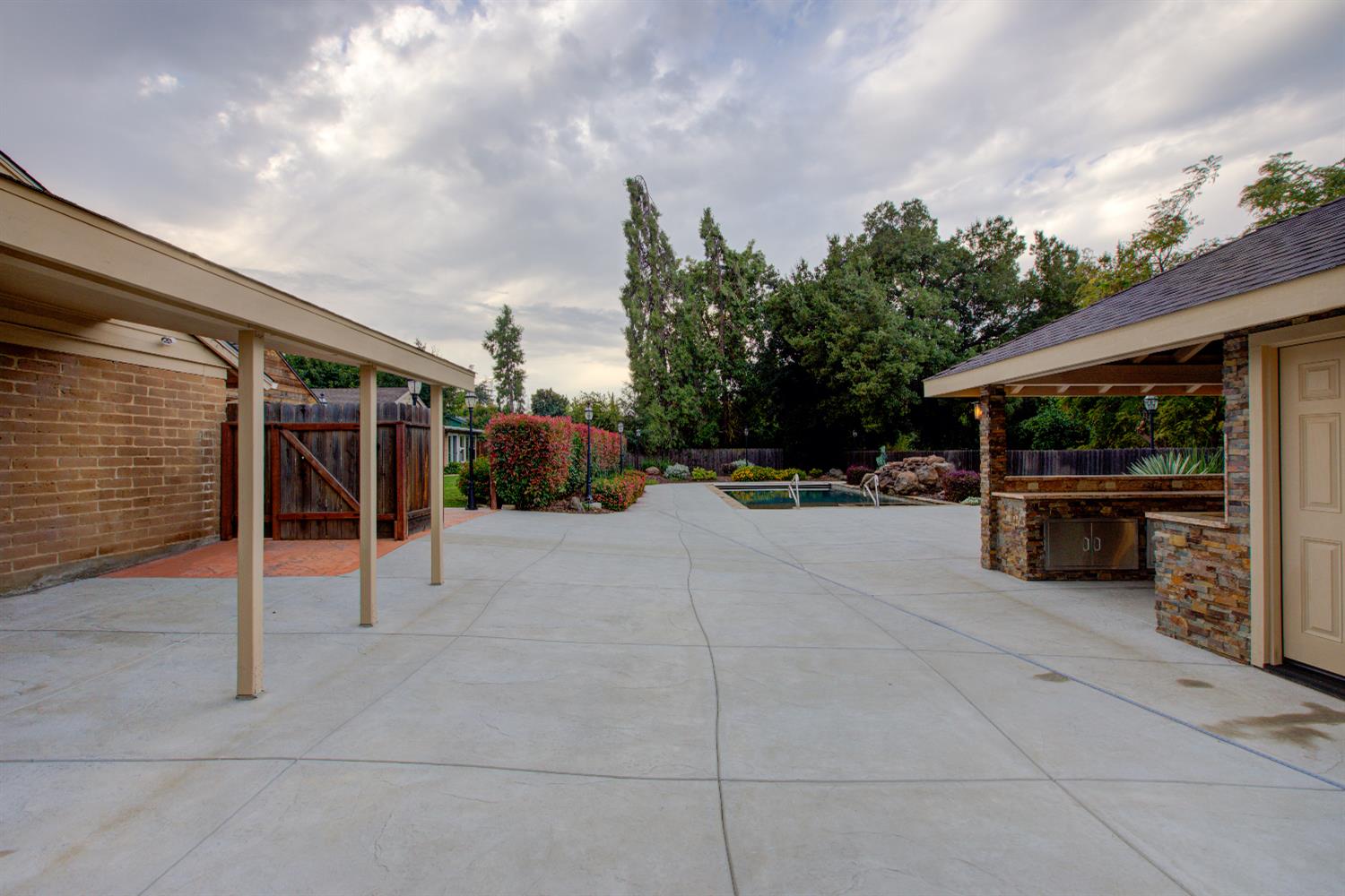 1739 First Street Atwater, CA 95301 - Photo 15 of 58 a view of backyard with sitting area