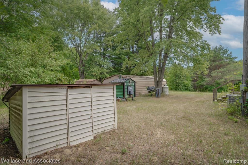 1665 Burns Line Road Croswell, MI 48422 - Photo 8 of 32