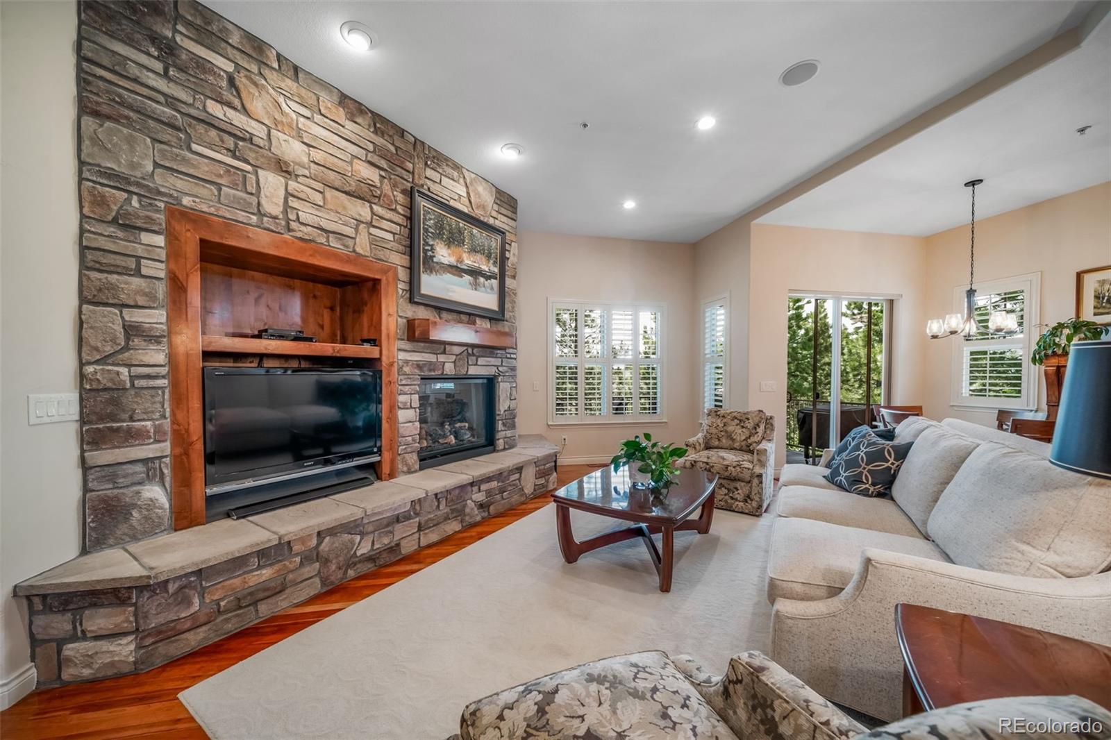 4316 Chateau Ridge Road Castle Rock, CO 80108 - Photo 8 of 39