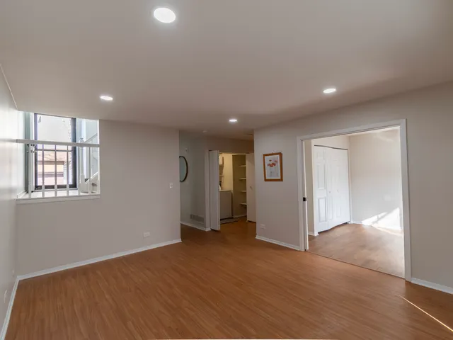 $324,000 | 1379 Ct Marguerite, Hanover Park, IL 60133