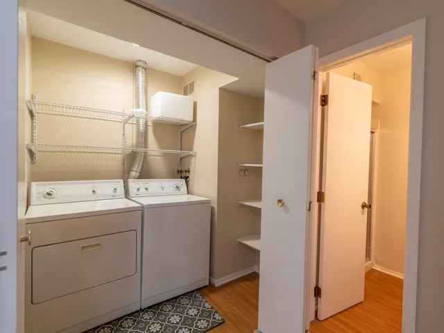 $324,000 | 1379 Ct Marguerite, Hanover Park, IL 60133