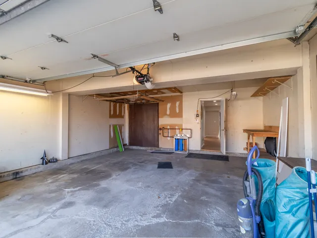 $324,000 | 1379 Ct Marguerite, Hanover Park, IL 60133