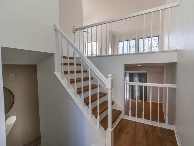 $324,000 | 1379 Ct Marguerite, Hanover Park, IL 60133